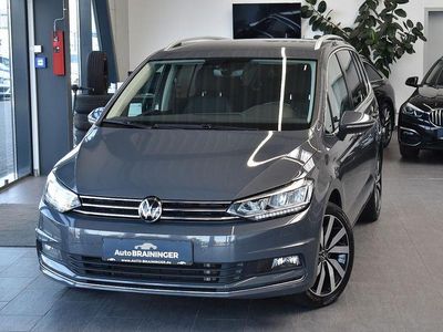 Gebraucht VW Touran Highline 150 PS (110 kW) 2022 Grau Van / Kleinbus