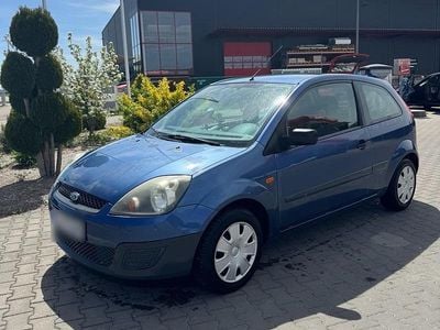 Usata Ford Fiesta 70 CV (51 kW) 2006 Blu Utilitaria