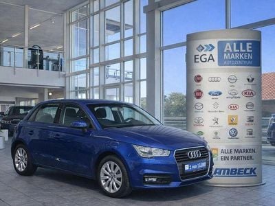 Gebraucht Audi A1 Attraction 86 PS (63 kW) 2014 Blau Kleinwagen