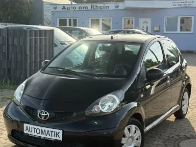 Gebraucht Toyota Aygo 68 PS (50 kW) 2007 Schwarz Kleinwagen