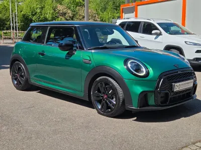 Używany Mini John Cooper Works 136 KM (100 kW) 2023 Zielony Hatchback