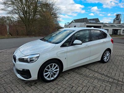 Gebraucht BMW 225 Active Tourer iPerformance 224 PS (164 kW) 2019 Weiß Van / Kleinbus