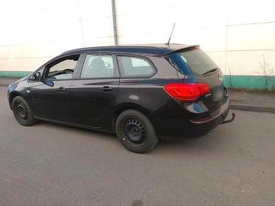 Second-hand Opel Astra 140 CP (102 kW) 2012 Andere farben Break