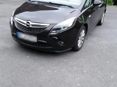 Gebraucht Opel Zafira 150 PS (110 kW) 2013 Braun Van / Kleinbus