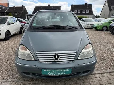 Gebraucht Mercedes A160 Elegance 102 PS (75 kW) 2004 Blau Van / Kleinbus