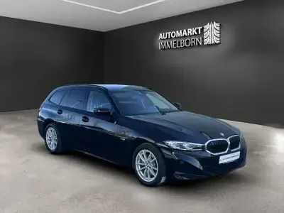 Begagnad BMW 320e Shadowline 265 HK (194 kW) 2023 Svart Kombi