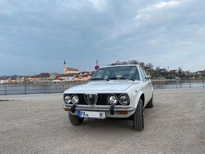 Usata Alfa Romeo Alfetta 116 CV (85 kW) 1979 Bianco Berlina