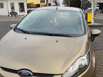 Gebraucht Ford Fiesta 85 PS (62 kW) 2012 Gold Kleinwagen