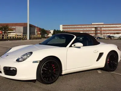 Begagnad Porsche Boxster S Chrono 295 HK (216 kW) 2007 Vit Cab