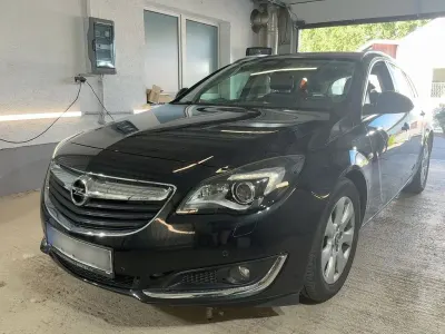 Gebraucht Opel Insignia 140 PS (102 kW) 2015 Schwarz Kombi