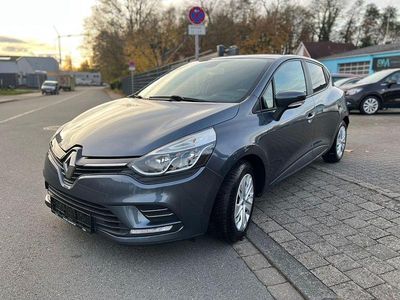 Gebraucht Renault Clio IV 73 PS (53 kW) 2016 Grau Abholung