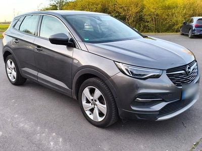 Second-hand Opel Grandland X Innovation 131 CP (96 kW) 2019 Gri SUV