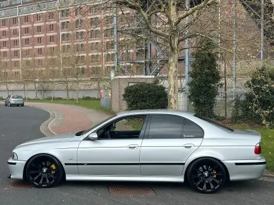 Gebraucht BMW 520 170 PS (125 kW) 2002 Silber Limousine