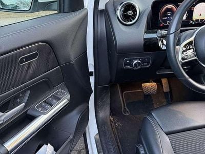 Gebraucht Mercedes GLA180 136 PS (100 kW) 2021 Weiß SUV