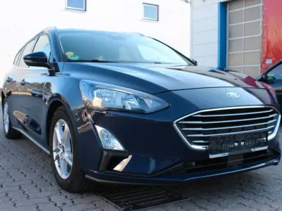 Gebraucht Ford Focus Cool & Connect 150 PS (110 kW) 2019 Blau Limousine