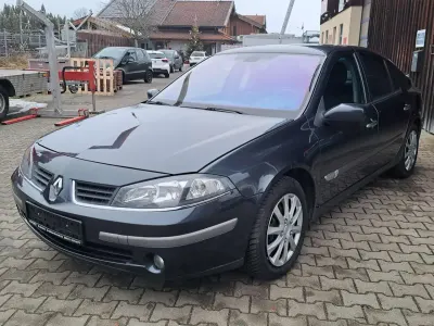 Gebraucht Renault Laguna II Dynamique 135 PS (99 kW) 2005 Grau eclipse Limousine