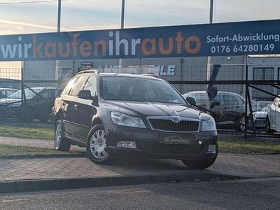 Gebraucht Skoda Octavia Ambiente 122 PS (89 kW) 2010 Blau Kombi