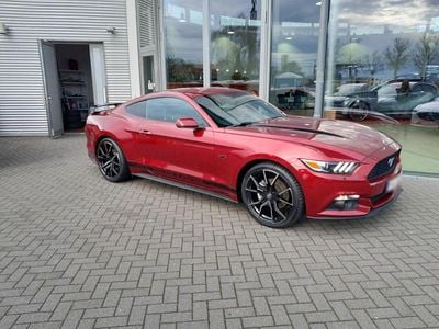 Second-hand Ford Mustang GT 319 CP (234 kW) 2017 Roșu Coupe
