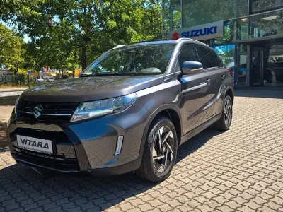 Neu Suzuki Vitara Comfort+ 110 PS (80 kW) 2026 Grau SUV