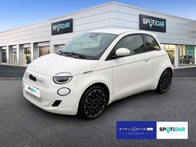 Gebraucht Fiat 500e Icon 86 kW (118 PS) 2021 Weiß Kleinwagen