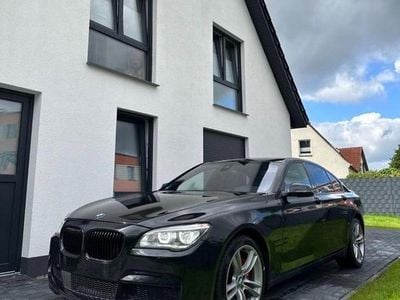 Gebraucht BMW 750 M Sport 381 PS (280 kW) 2012 Schwarz Limousine