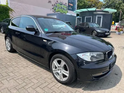 Gebraucht BMW 118 Advantage 143 PS (105 kW) 2011 Schwarz Kleinwagen