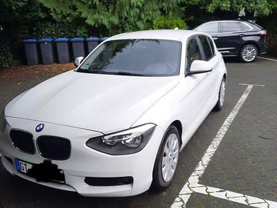 Gebraucht BMW 116 116 PS (85 kW) 2013 Weiß Kleinwagen