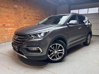 Titanum silver / met Gebraucht 2016 Hyundai Santa Fe Premium SUV | 22.690 € (Fairer Preis)