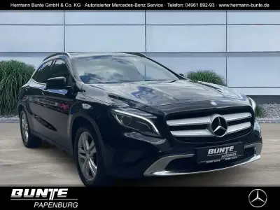 Gebraucht Mercedes GLA220 Urban 177 PS (130 kW) 2017 Kosmosschwarz (schwarz) SUV