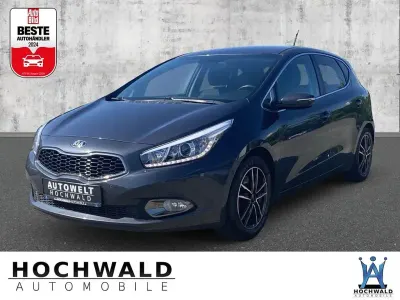 Gebraucht Kia Ceed Edition 7 135 PS (99 kW) 2014 Grau Kleinwagen