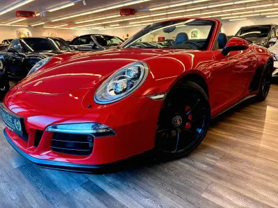 Begagnad Porsche 911 Carrera 4 Cabriolet 430 HK (316 kW) 2015 Röd Cab