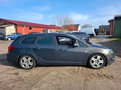 Second-hand Opel Astra 136 CP (100 kW) 2015 Gri Break