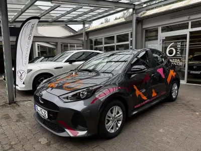 Gebraucht Mazda 2 Center-Line 116 PS (85 kW) 2024 Lead grey Limousine