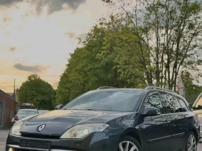 Gebraucht Renault Laguna III Initiale Paris 170 PS (125 kW) 2009 Grau Kombi