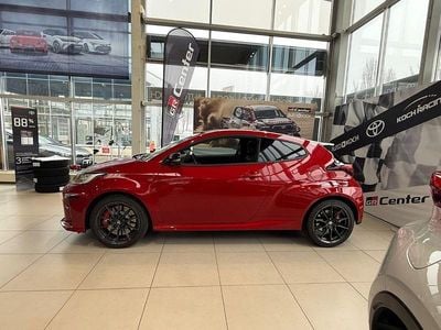 Rot Gebraucht 2024 Toyota Yaris Edition Kleinwagen | 42.985 € (Fairer Preis)