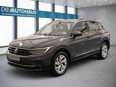 Gebraucht VW Tiguan Life 150 PS (110 kW) 2024 Delfingrau SUV