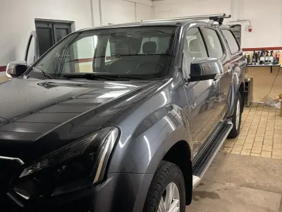 Occasion Isuzu D-Max 163 ch (119 kW) 2018 Gris SUV