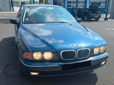 Gebraucht BMW 520 150 PS (110 kW) 1999 Blau Limousine