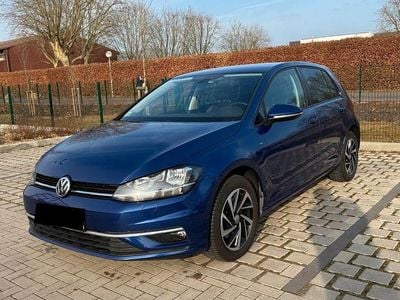 Gebraucht VW Golf VII Join 116 PS (85 kW) 2018 Blau Limousine