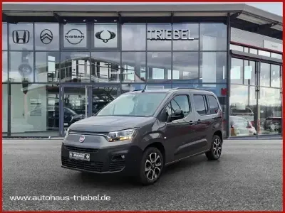 Gebraucht Fiat Doblò 136 PS (100 kW) 2023 Grau Van / Kleinbus