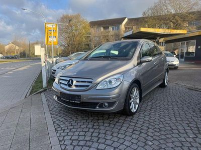Gebraucht Mercedes B200 136 PS (100 kW) 2006 Grau Van / Kleinbus