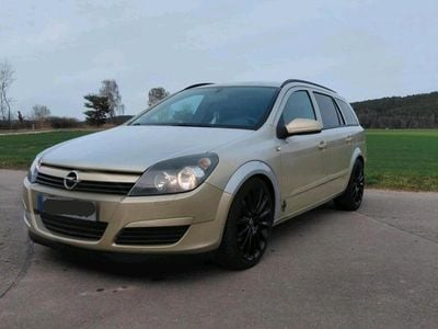 Gebraucht Opel Astra 125 PS (91 kW) 2004 Gold Kombi