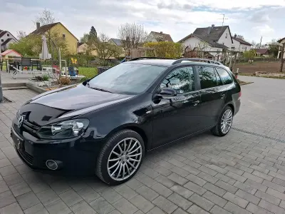 Second-hand VW Golf VII 140 CP (102 kW) 2012 Negru Break