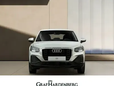 Nowe Audi Q2 Comfort 150 KM (110 kW) 2026 Srebrny SUV