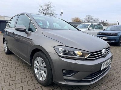 Grau Gebraucht 2015 VW Golf Sportsvan Highline Van / Kleinbus | 11.990 € (Fairer Preis)