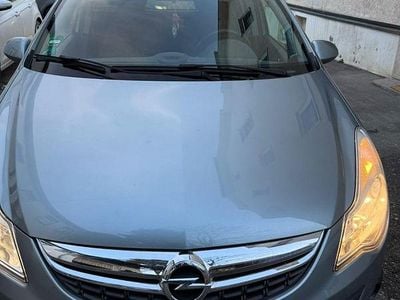 Silber Gebraucht 2012 Opel Corsa Kleinwagen | 2.600 € (Guter Preis)