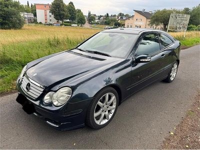 Mercedes C180