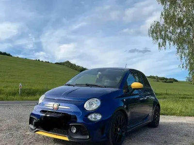 Gebraucht Abarth 595 Pista 165 PS (121 kW) 2021 Blau Kleinwagen