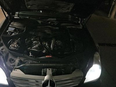 Second-hand Mercedes CLS320 250 CP (183 kW) 2006 Negru Berlinǎ