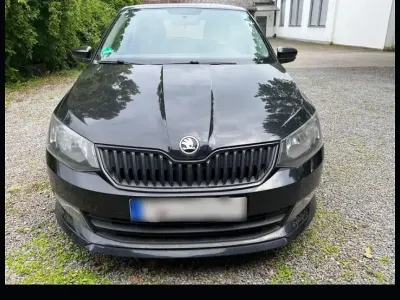 Gebraucht Skoda Fabia 66 PS (48 kW) 2016 Schwarz Limousine